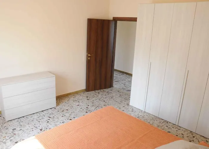 In - Gardasee 41952 * Lazise