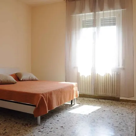 In - Gardasee 41952 * Lazise